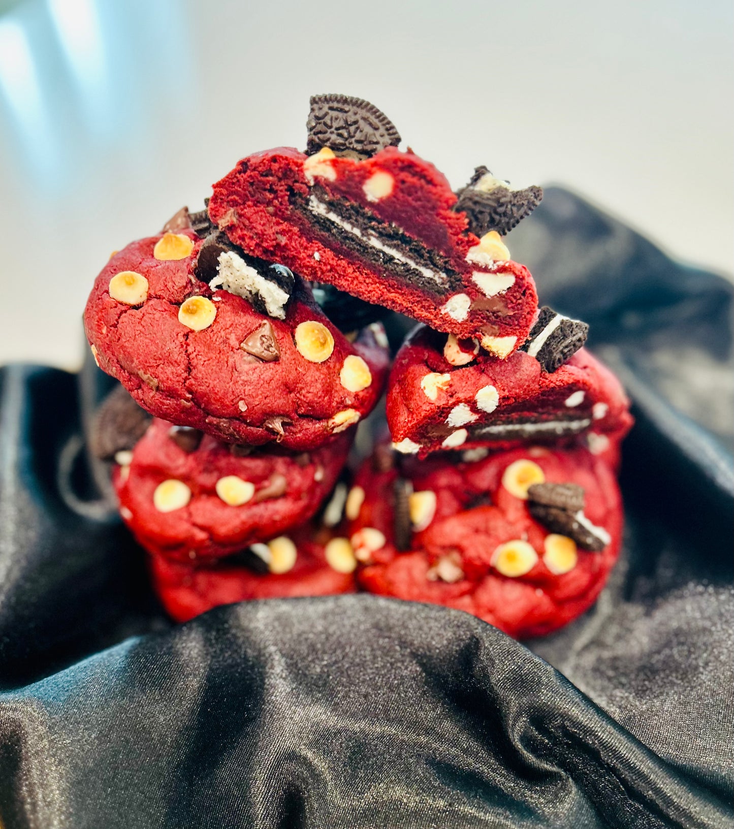 Red velvet Oreo cookies